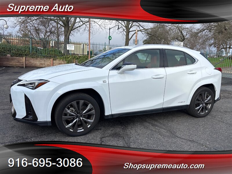 2022 Lexus UX Hybrid 250h F SPORT's photo