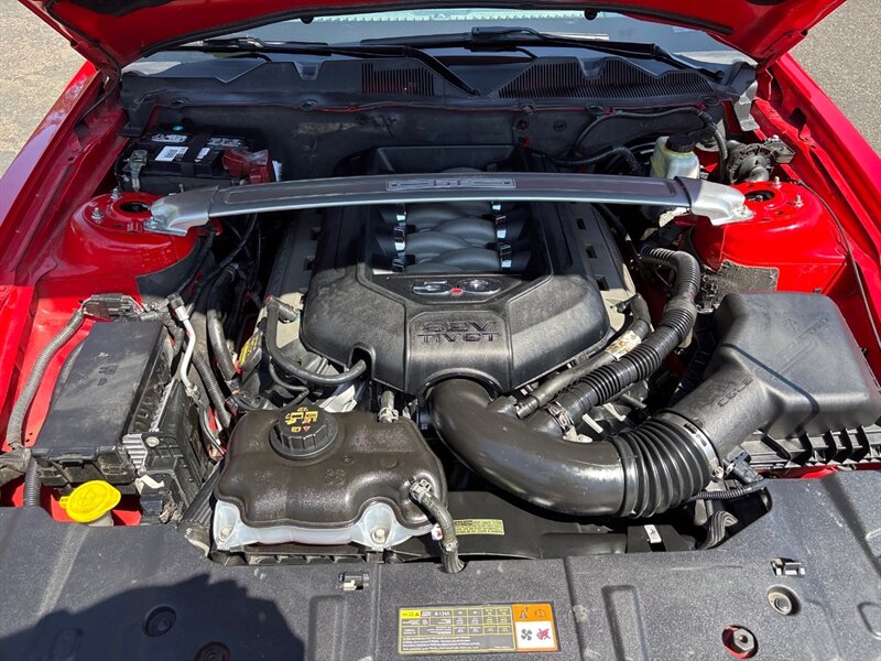 2014 Ford Mustang GT photo 33