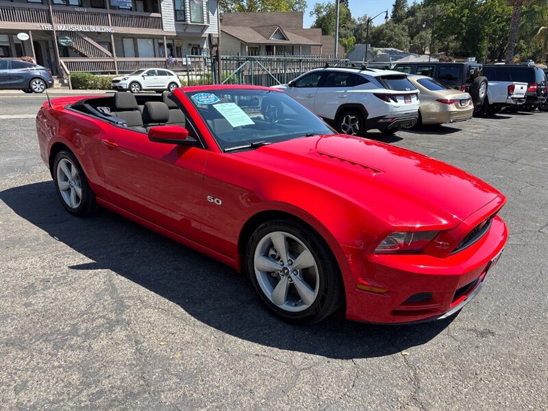 2014 Ford Mustang GT photo 16