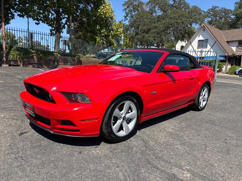 2014 Ford Mustang GT photo 2