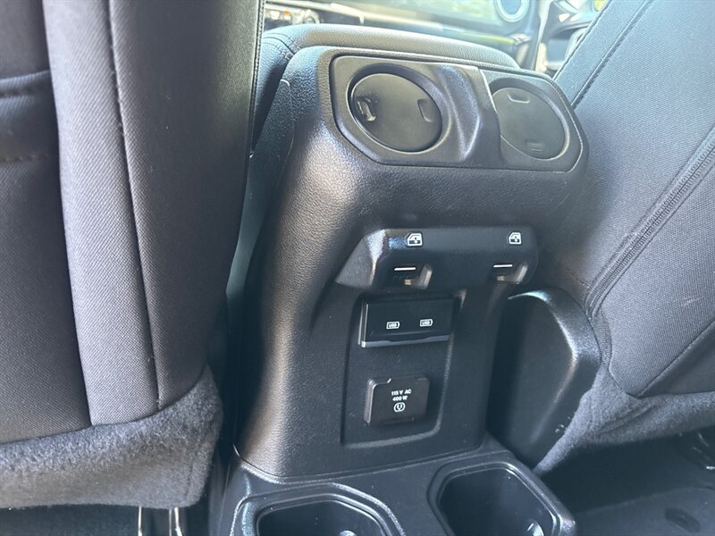 2023 Jeep Gladiator Overland photo 20