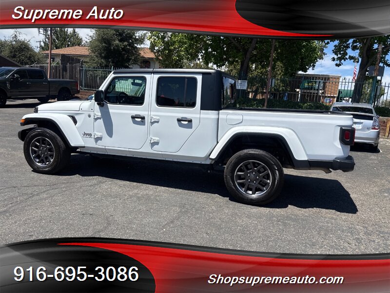 2023 Jeep Gladiator Overland photo 42