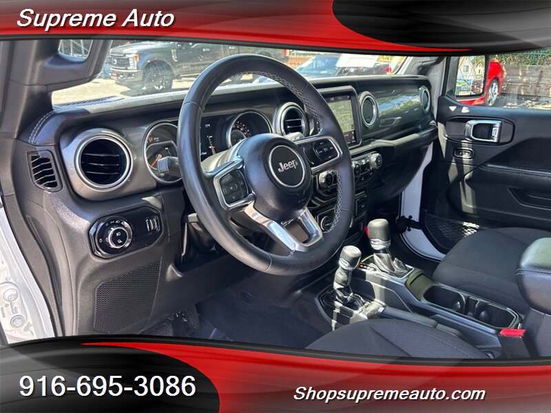 2023 Jeep Gladiator Overland photo 46