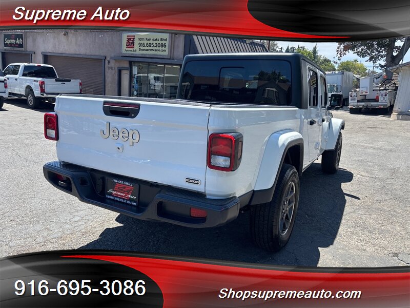 2023 Jeep Gladiator Overland photo 39