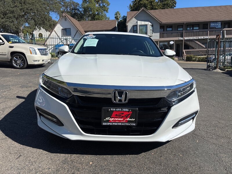 2018 Honda Accord Hybrid EX-L photo 4