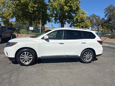 2014 Nissan Pathfinder SL*4X4*Third Row Seats*Heated Seats*Rear Camera*   - Photo 12 - Fair Oaks, CA 95628