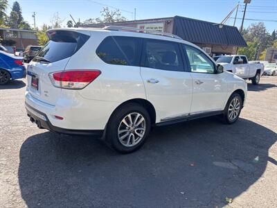 2014 Nissan Pathfinder SL*4X4*Third Row Seats*Heated Seats*Rear Camera*   - Photo 8 - Fair Oaks, CA 95628