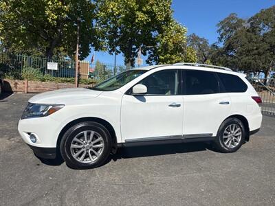 2014 Nissan Pathfinder SL*4X4*Third Row Seats*Heated Seats*Rear Camera*  