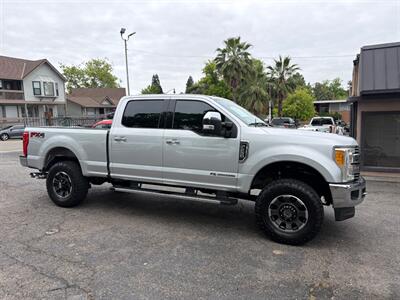 2017 Ford F-250 Super Duty Lariat SuperCrew*4X4*Tow Package*Lifted*Moon Roof*   - Photo 6 - Fair Oaks, CA 95628