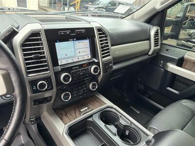 2017 Ford F-250 Super Duty Lariat SuperCrew*4X4*Tow Package*Lifted*Moon Roof*   - Photo 18 - Fair Oaks, CA 95628