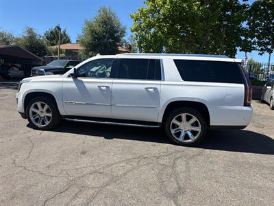 2018 Cadillac Escalade ESV Premium Luxury*4X4*Loaded*DVD Player*Third Row* - Photo 12 - Fair Oaks, CA 95628