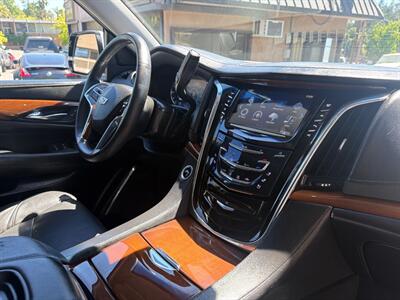 2018 Cadillac Escalade ESV Premium Luxury*4X4*Loaded*DVD Player*Third Row* - Photo 31 - Fair Oaks, CA 95628