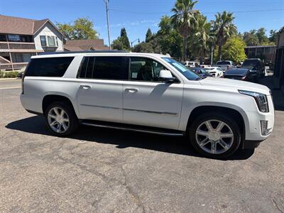 2018 Cadillac Escalade ESV Premium Luxury*4X4*Loaded*DVD Player*Third Row* - Photo 6 - Fair Oaks, CA 95628