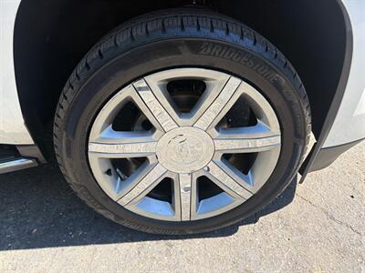 2018 Cadillac Escalade ESV Premium Luxury*4X4*Loaded*DVD Player*Third Row* - Photo 34 - Fair Oaks, CA 95628