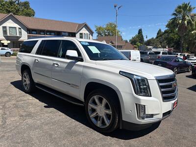 2018 Cadillac Escalade ESV Premium Luxury*4X4*Loaded*DVD Player*Third Row* - Photo 5 - Fair Oaks, CA 95628