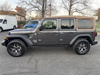 2018 Jeep Wrangler Unlimited Sport S*4X4*Rear Camera*Low Miles*   - Photo 11 - Fair Oaks, CA 95628