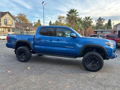 2017 Toyota Tacoma Double Cab TRD Off-Road*4X2*Lifted*Navigation*   - Photo 6 - Fair Oaks, CA 95628