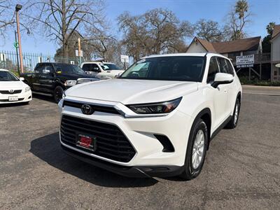 2024 Toyota Grand Highlander XLE*One Owner*Heated Seats*Low Miles*Third Row* - Photo 3 - Fair Oaks, CA 95628