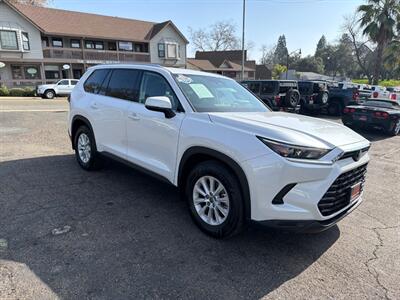 2024 Toyota Grand Highlander XLE*One Owner*Heated Seats*Low Miles*Third Row* - Photo 5 - Fair Oaks, CA 95628