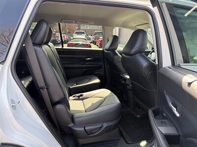 2024 Toyota Grand Highlander XLE*One Owner*Heated Seats*Low Miles*Third Row* - Photo 26 - Fair Oaks, CA 95628