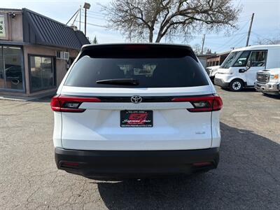 2024 Toyota Grand Highlander XLE*One Owner*Heated Seats*Low Miles*Third Row* - Photo 10 - Fair Oaks, CA 95628
