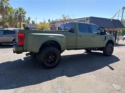 2022 Ford F-350 Super Duty Lariat SuperCrew*4X4*DRW*Rocky Ridge*Lifted* - Photo 8 - Fair Oaks, CA 95628