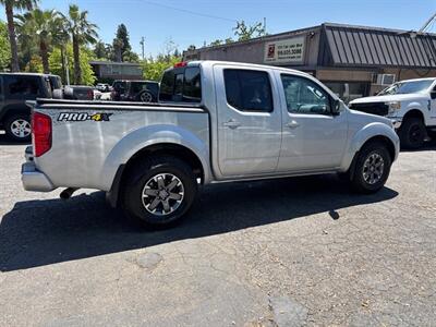 2016 Nissan Frontier Crew Cab PRO-4X*4X4*Rear Camera*Heated Seats*   - Photo 7 - Fair Oaks, CA 95628