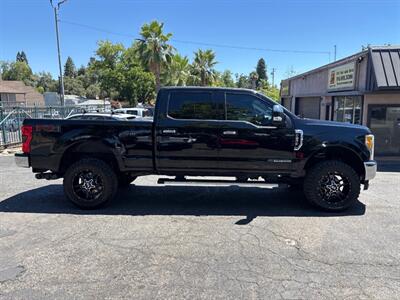 2017 Ford F-250 Super Duty Lariat SuperCrew*4X4*Rear Camera*Loaded*Moon Roof*   - Photo 7 - Fair Oaks, CA 95628