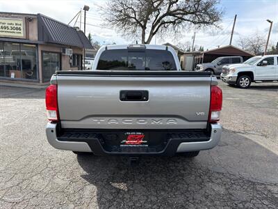 2017 Toyota Tacoma Double Cab TRD Off-Road*4X4*Rear Camera*   - Photo 10 - Fair Oaks, CA 95628