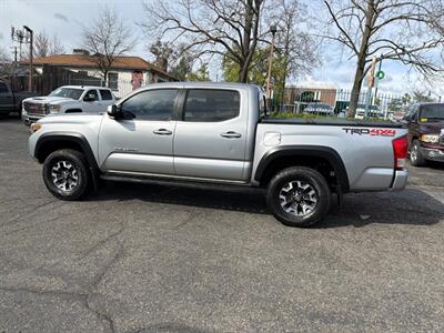 2017 Toyota Tacoma Double Cab TRD Off-Road*4X4*Rear Camera*   - Photo 12 - Fair Oaks, CA 95628