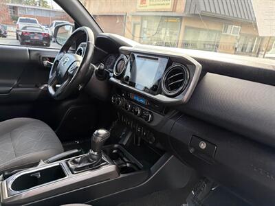 2017 Toyota Tacoma Double Cab TRD Off-Road*4X4*Rear Camera*   - Photo 25 - Fair Oaks, CA 95628