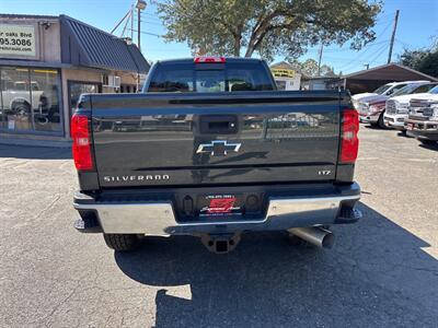 2017 Chevrolet Silverado 2500HD LTZ Crew Cab*4X4*Tow Package*Rear Camera*Loaded* - Photo 10 - Fair Oaks, CA 95628