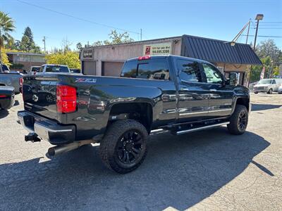 2017 Chevrolet Silverado 2500HD LTZ Crew Cab*4X4*Tow Package*Rear Camera*Loaded* - Photo 8 - Fair Oaks, CA 95628