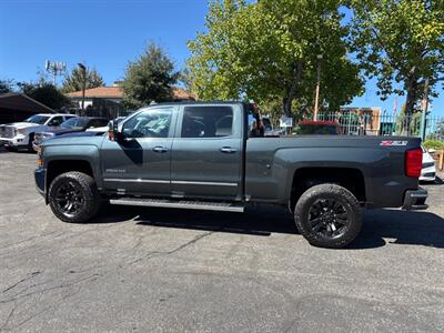 2017 Chevrolet Silverado 2500HD LTZ Crew Cab*4X4*Tow Package*Rear Camera*Loaded* - Photo 12 - Fair Oaks, CA 95628