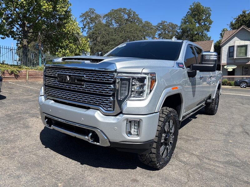 2022 Gmc Sierra HD Denali photo 2