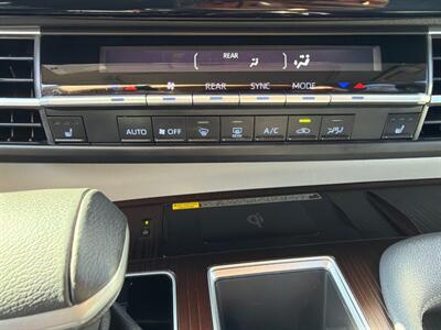 2023 Toyota Sienna XLE 7-Passenger*AWD*Hybrid*Loaded*Third Row Seats* - Photo 20 - Fair Oaks, CA 95628