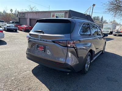 2023 Toyota Sienna XLE 7-Passenger*AWD*Hybrid*Loaded*Third Row Seats* - Photo 9 - Fair Oaks, CA 95628
