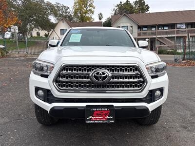 2017 Toyota Tacoma Double Cab TRD Off-Road*4X4*Low Miles*Rear Camera* - Photo 4 - Fair Oaks, CA 95628