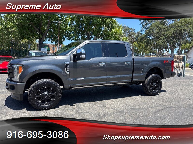 2017 Ford F-250 Super Duty Platinum*4X4*Fully Loaded*Panoramic Roof*  