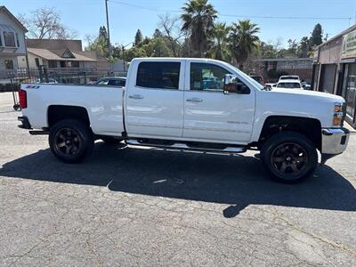 2016 Chevrolet Silverado 2500 LTZ Crew Cab*4X4*Tow Package*Z71 Package*Gas*6.0L*   - Photo 8 - Fair Oaks, CA 95628