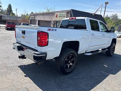 2016 Chevrolet Silverado 2500 LTZ Crew Cab*4X4*Tow Package*Z71 Package*Gas*6.0L*   - Photo 11 - Fair Oaks, CA 95628
