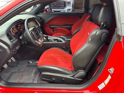 2016 Dodge Challenger SRT Hellcat*6 Speed Manual*Moon Roof*One Owner*   - Photo 14 - Fair Oaks, CA 95628