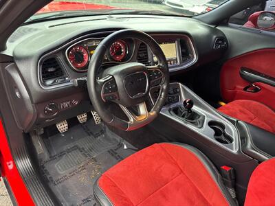 2016 Dodge Challenger SRT Hellcat*6 Speed Manual*Moon Roof*One Owner*   - Photo 15 - Fair Oaks, CA 95628