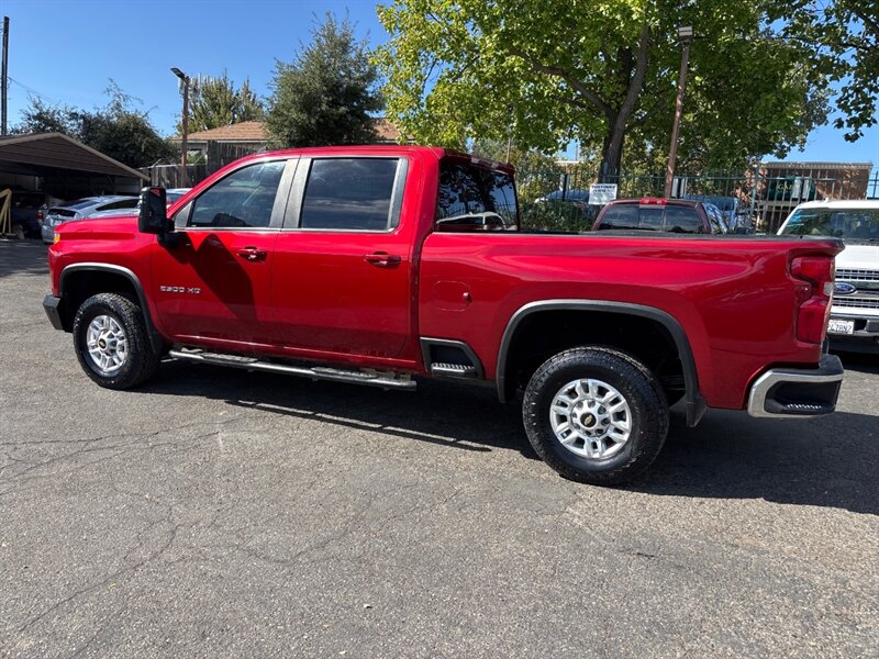 2021 Chevrolet Silverado 2500HD LT photo 10