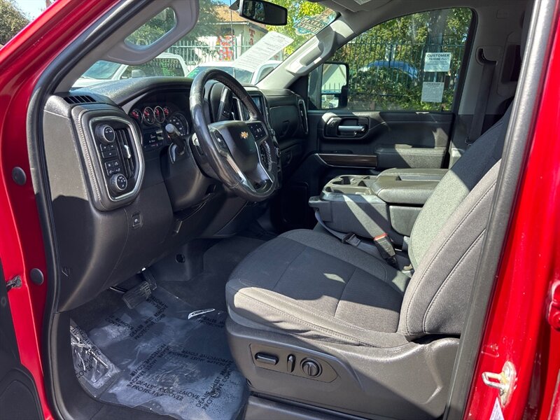 2021 Chevrolet Silverado 2500HD LT photo 13
