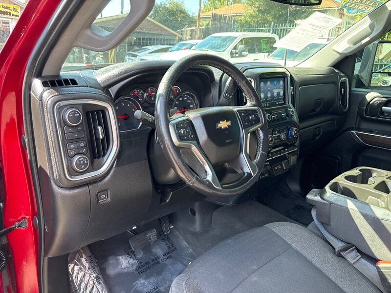 2021 Chevrolet Silverado 2500HD LT photo 14