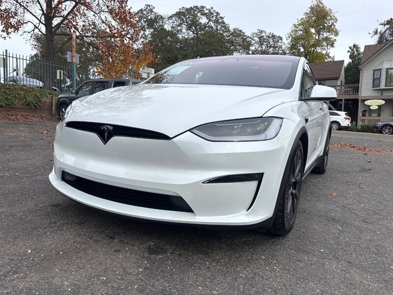 2023 Tesla Model X Standard Range photo 2