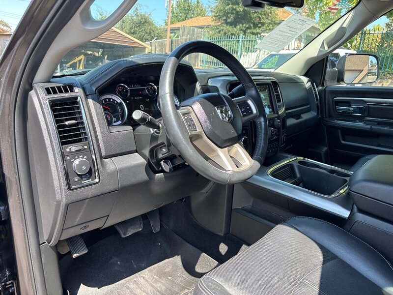 2018 Ram 3500 Laramie photo 16