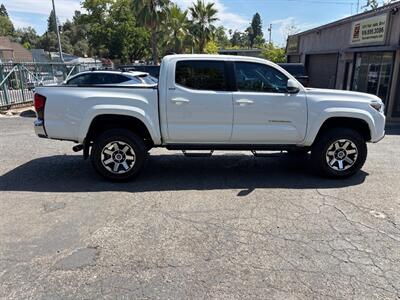2019 Toyota Tacoma SR5 V6 Double Cab*4X4*Rear Camera*Tow Package*   - Photo 7 - Fair Oaks, CA 95628