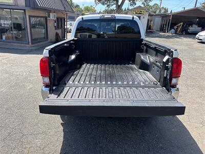 2019 Toyota Tacoma SR5 V6 Double Cab*4X4*Rear Camera*Tow Package*   - Photo 27 - Fair Oaks, CA 95628